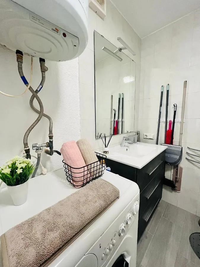 アパート エステポナAcogedor Loft En Recinto Privado - Terapia Saladaアパートメント スペイン